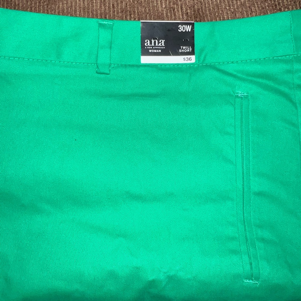 Womens plus size shorts size 30W - Picture 3 of 5